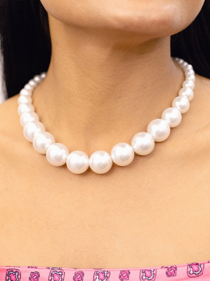 Elegant Classic Pearl Necklace Set with Matching Pearl Stud Earrings