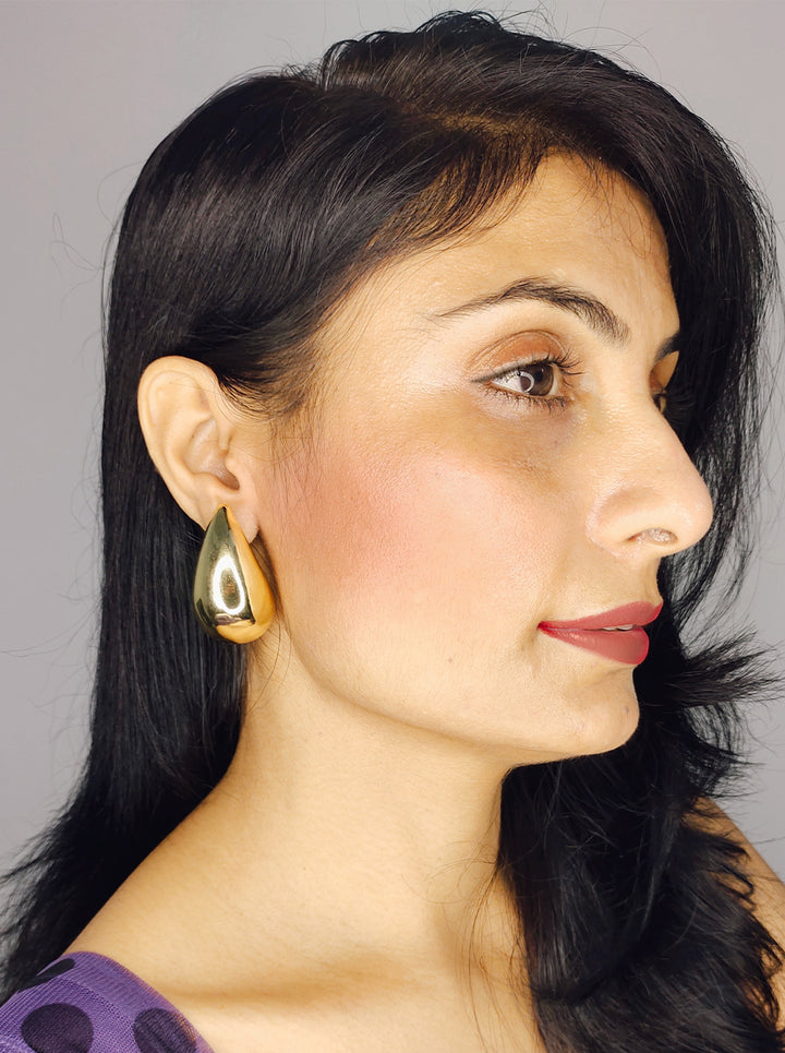 TEAR DROP EARRINGS