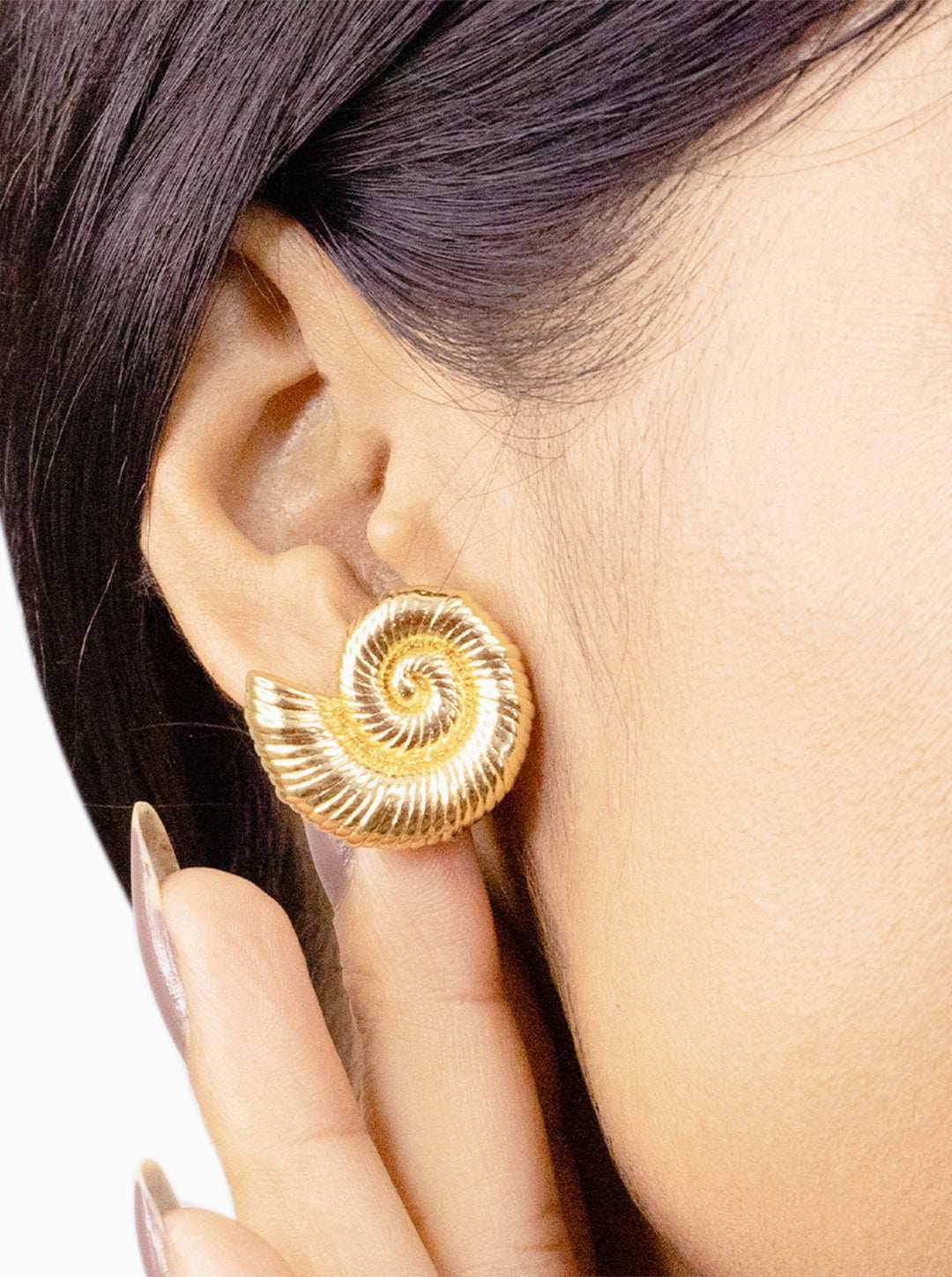 Ornaio 18k Gold Plated Anti-Tarnish Chunky Shell Studs